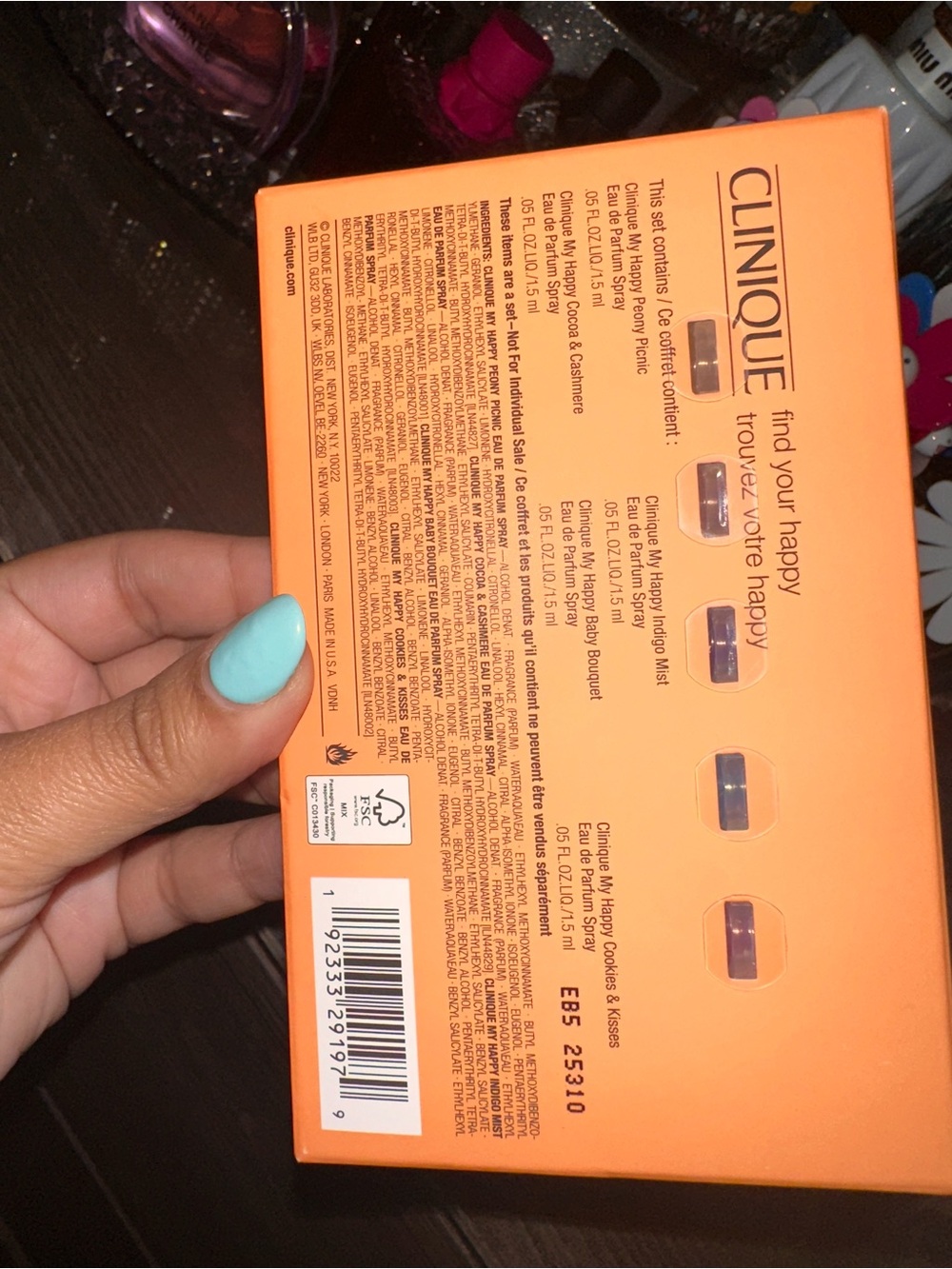 Clinique 8 Piece Skincare & Fragrance Set - Picture 9 of 9